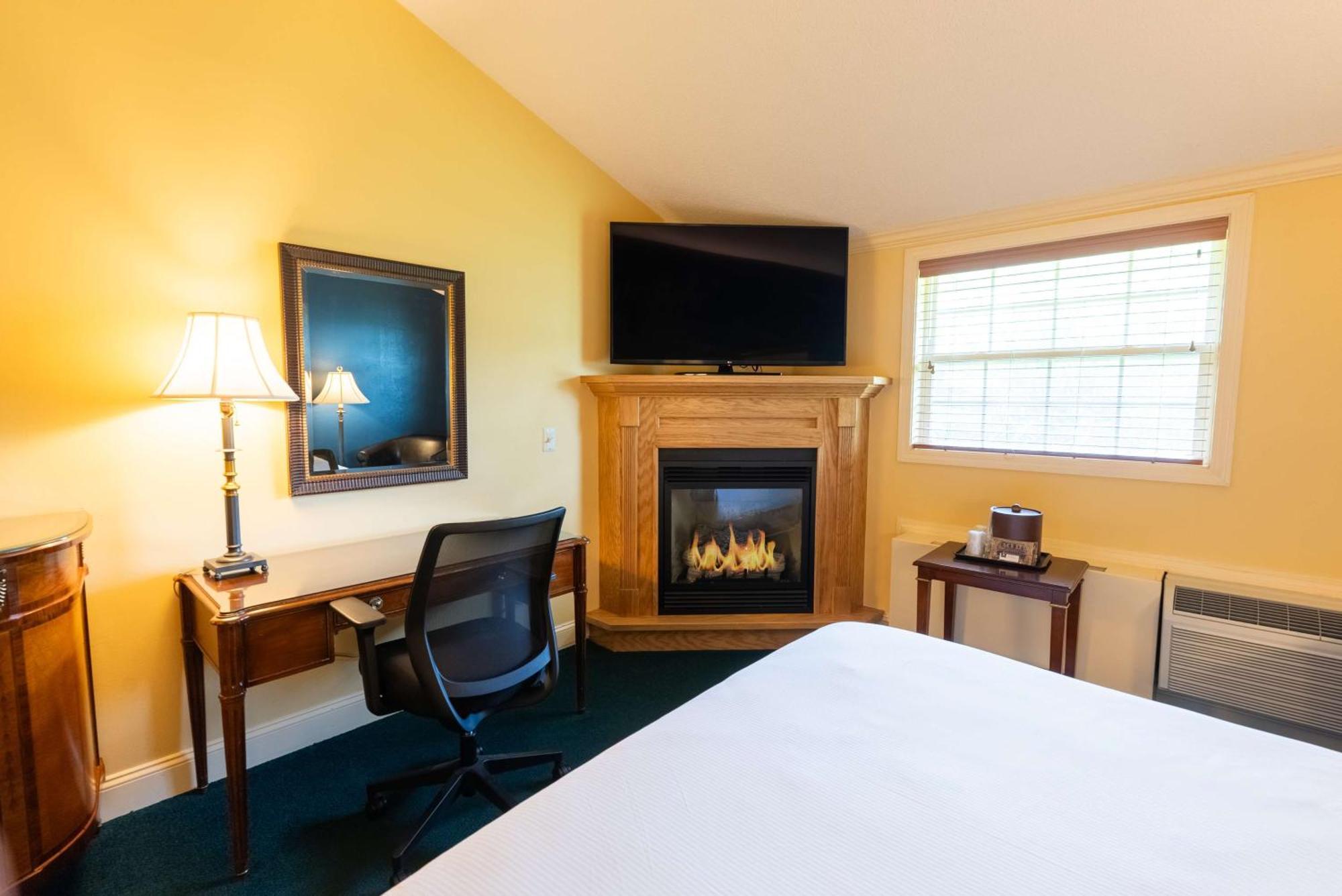 Fireside Inn & Suites Waterville Exterior foto